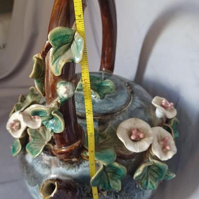 Sale Photo Thumbnail #49: Large ceramic with flowers Japanese Teapot