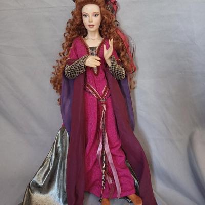 Sale Photo Thumbnail #58: 3 dolls, Vintage Sasha Doll with moving arms, Franklin Mint Lady of the Lake Camelot Porcelain Doll, Franklin Mint Queen Morgan Le Fey Porcelain Doll