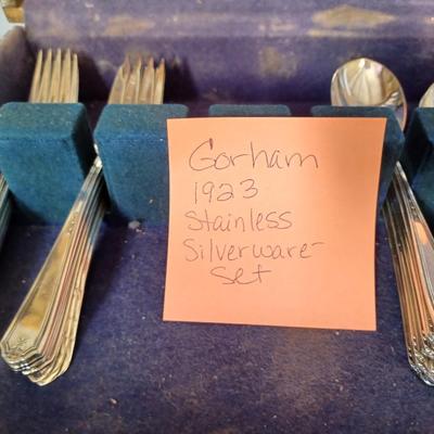 Sale Photo Thumbnail #81: Gorham 1923 Nakens stainless silverware set in original box