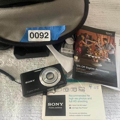 Sony Digital Camera. With charger, battery &SD card