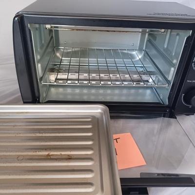 Sale Photo Thumbnail #94: Mainstay 4 slice Toaster Oven