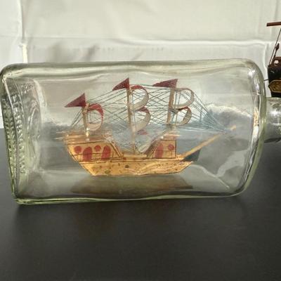 Fragata Espanola 1780s, ship in a bottle