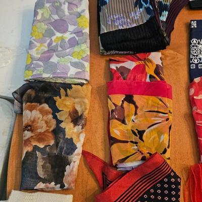 Handkerchief/Scarf Lot