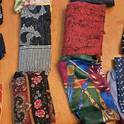 Handkerchief/Scarf Lot