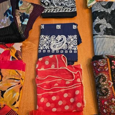 Handkerchief/Scarf Lot