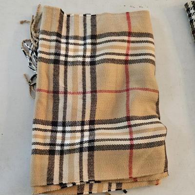 2 Scarf Lot