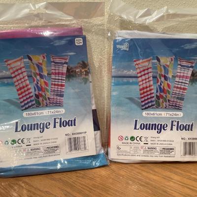 2 sets of pool floats in package
