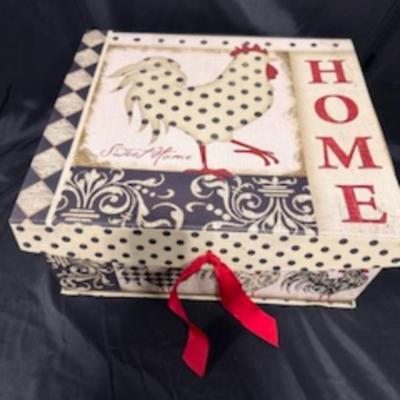 ROOSTER WALL CLOCK, BOX AND QUILT
