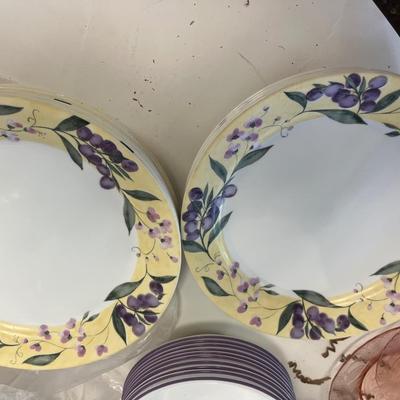 Assorted Corelle Dinnerware