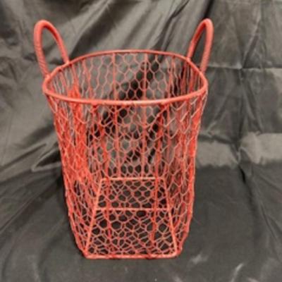 ROOSTER WIRE BASKET