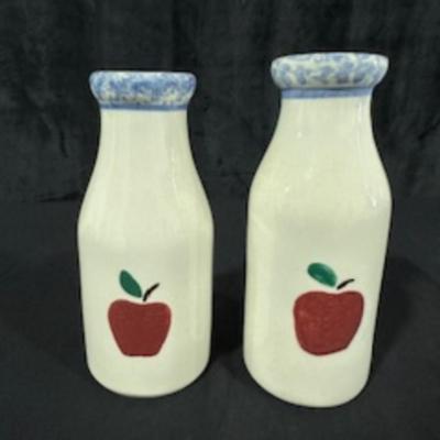 APPLE THEMED KITCHEN ITEMS