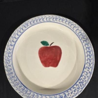 APPLE THEMED KITCHEN ITEMS