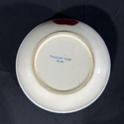 APPLE THEMED KITCHEN ITEMS
