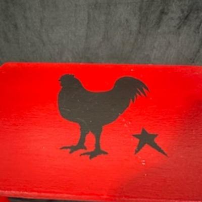 SMALLER TABLE PAINTED WITH ROOSTER