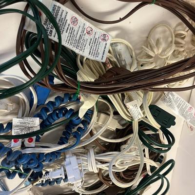 Indoor Extension Cords. (Box)