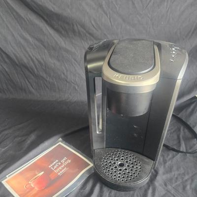 KEURIG COFFEE MAKER