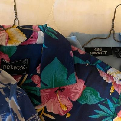 Men’s Tropical Floral shirts. Sizes M & L