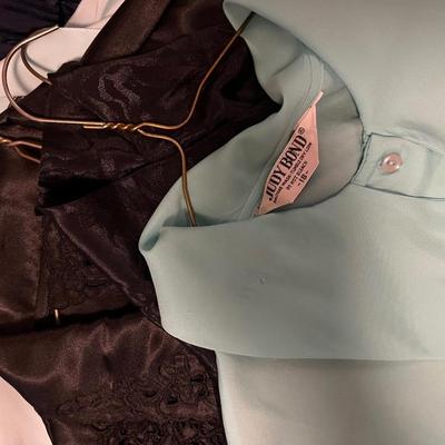 Women’s Blouses. Sizes 14,16,18