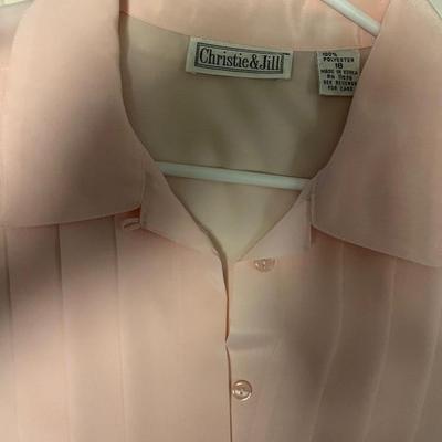 Women’s Blouses. Sizes 14,16,18
