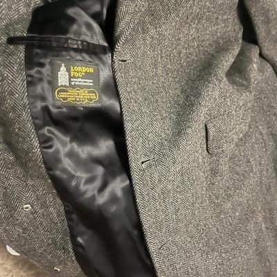 Men’s London Fog Coat. Size 44R