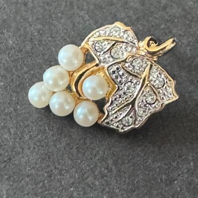 TRIFARI crown series Gold Tone Faux Pearl Grape Cluster Clip On Earrings.