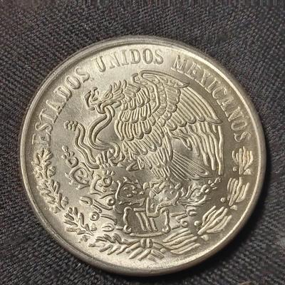 1979 CIEN PESOS .720 SILVER