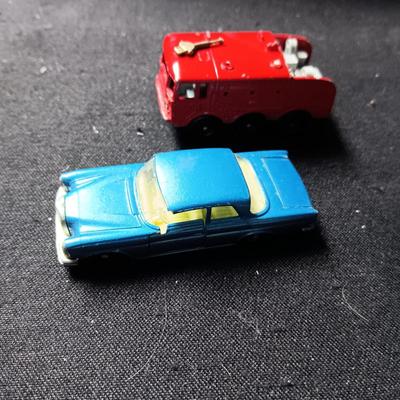 MATCHBOX SERIES NO 46 BLUE SEDAN & "FOAMITE" CRASH TENDER NO 63