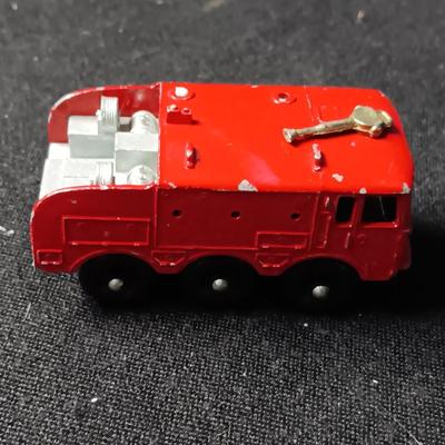 MATCHBOX SERIES NO 46 BLUE SEDAN & "FOAMITE" CRASH TENDER NO 63