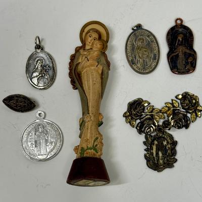 Sale Photo Thumbnail #265: Pin, Pendants, charms figurine in fair to good condition - see photos