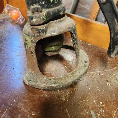 Yard Garden Art Decor Cast Iron Well Water Hand Pump