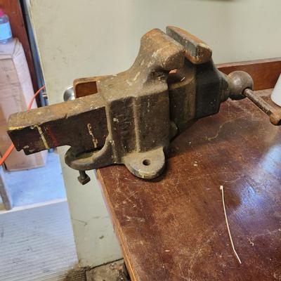 Reed Mfg. Co Erie PA Bench Vise 4.5"