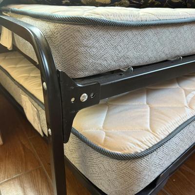 Like new - Twin Trundle Beds