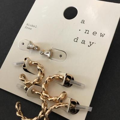 Cute a new day earring set