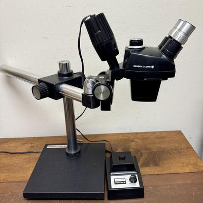 Sale Photo Thumbnail #345: Binocular microscope with built-in light, light control can set light to 3 different brightness levels. Tested, works as expected.