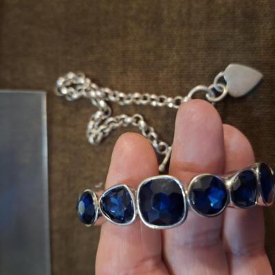 Sale Photo Thumbnail #187: bracelets