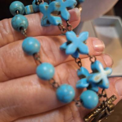 Sale Photo Thumbnail #240: Necklace and bracelet set