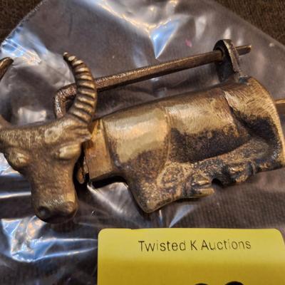 Brass chinese lock- yak