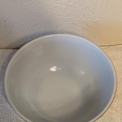 Pyrex #40 Brown mixing bowl see photos