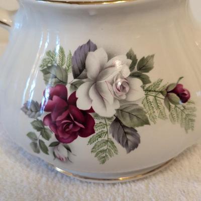Teapot- Windsor made in England- no lid