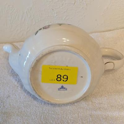 Teapot- Windsor made in England- no lid