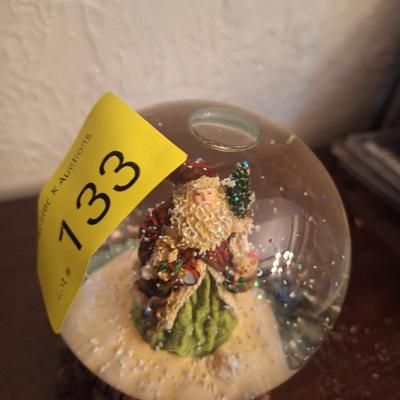 Santa snow globe