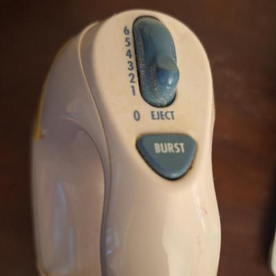 Hamilton Beach hand mixer