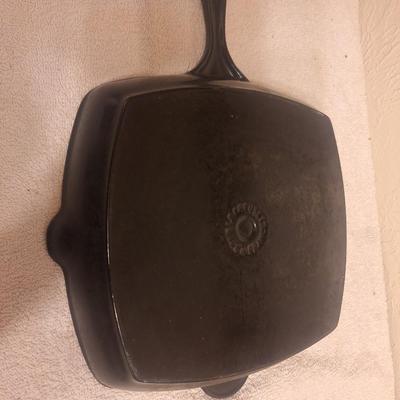 Le Creuset Enameled Cast Iron Square Grill pan