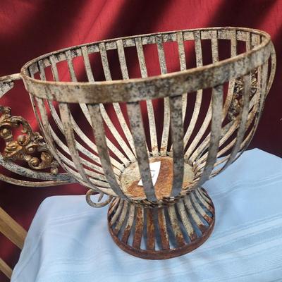 Plant stand
