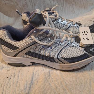 Champion sneakers women's size 9