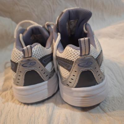 Champion sneakers women's size 9