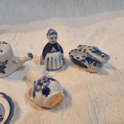 Delft blue Ducth miniatures