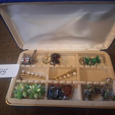 Mixed lot of jewelry