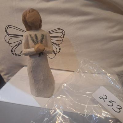 Willow Tree Angel of Remembrance