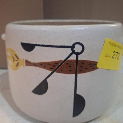 Vintage West Bend Pottery baking crock